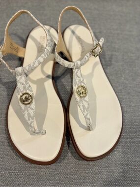Michael Kors Cream and Brown Logo T-Strap Sandals